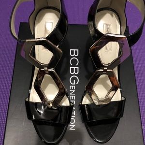 BCBG flashy heels black